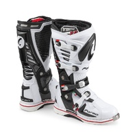 Forma Predator 2.0 Boots White 