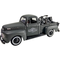 Maisto Model 1.24 Ford F1 1942 With WLA Flathead